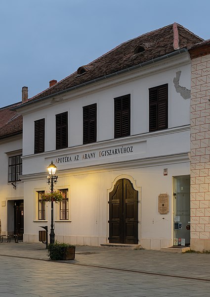 File:Jurisics ter 11 in Koszeg.jpg