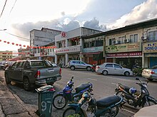 Kemayan, near the border with Negeri Sembilan Kemayan, Jalan Besar.jpg