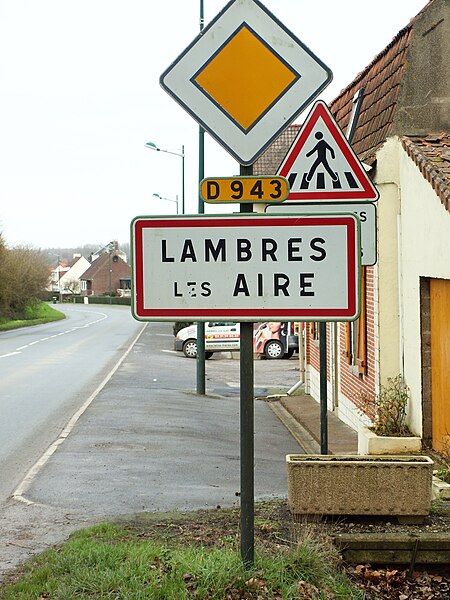 File:Lambres-lès-Aire-FR-62-panneau d'agglomération-1.jpg