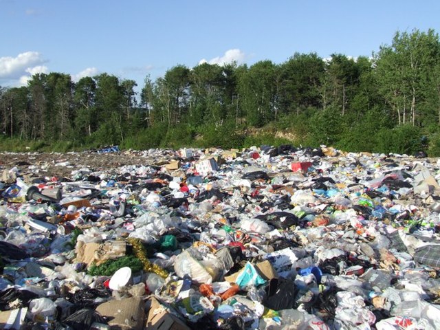 File:Landfill.jpg - Wikipedia