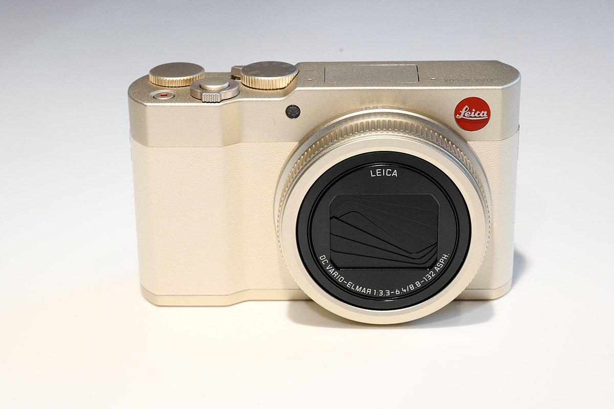 File:Leica C-Lux Light-Gold.jpg - Wikimedia Commons