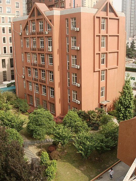 File:Lixing Building, Xuhui High School.JPG