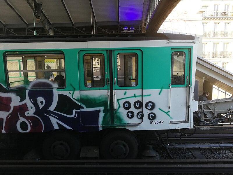 File:MP 73 Quai de la Gare Ligne 6 du métro de Paris 2020 11.jpg