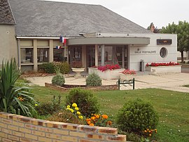 Balai kota di Oinville-Saint-Liphard