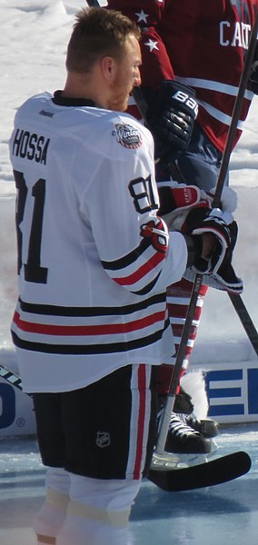 marian hossa winter classic jersey