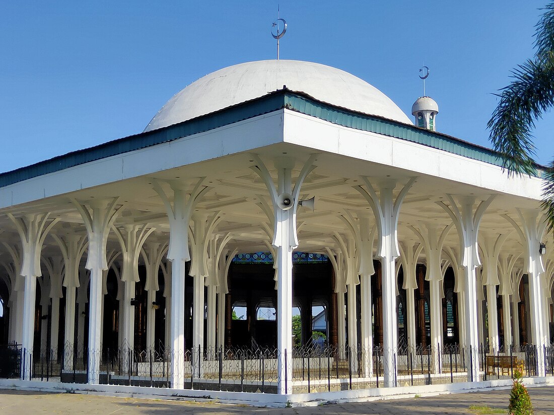 Masjid Agung Al-Falah