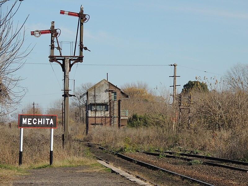 File:Mechita-Estación ferroviaria (14287339265).jpg