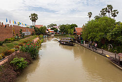 Mercado flotante, Ayutthaya, Tailandia, 2013-08-23, DD 03.jpg