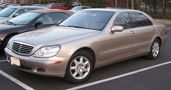 Mercedes-Benz S-Class (W220)