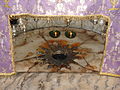 Estrela de prata de catorce puntas, baixo o altar na Gruta da Natividade.
