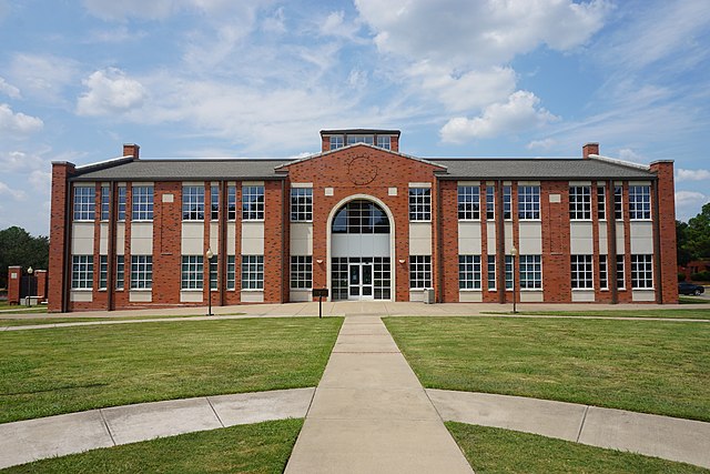 The Richard M. Sanchez Library at Navarro College