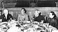 1959年國慶宴會，毛澤東與宋慶齡款待赫魯雪夫、胡志明