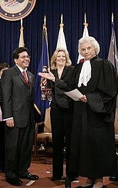 First woman appointed to shop the us supreme court