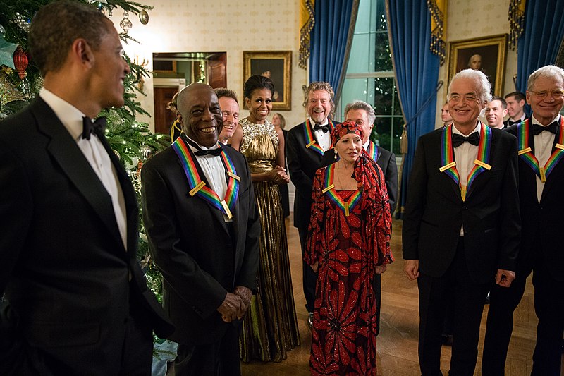 File:Obamas with 2012 Kennedy Center Honorees.jpg