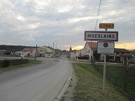 Moëslains'e giden yol