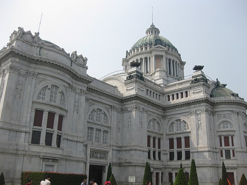 File:Phra Borom Maha Ratchawang, Phra Nakhon, Bangkok, Thailand - panoramio (34).jpg