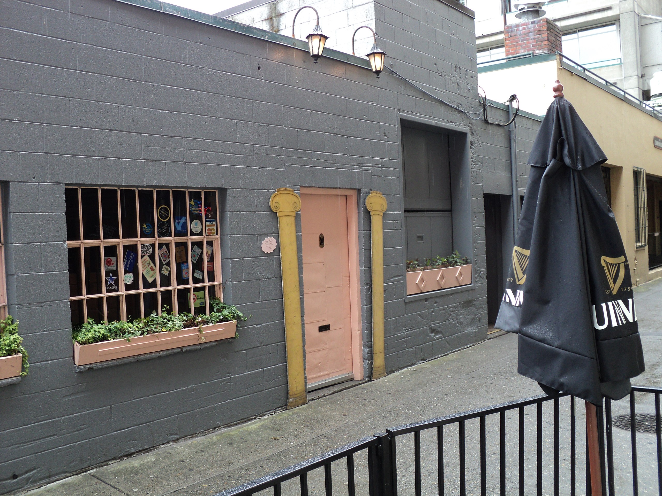 File:Pink Door restaurant Post Alley Pike Place Market Seattle  Washington.JPG - Wikipedia