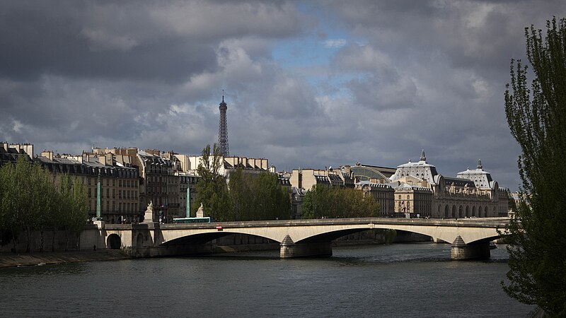 File:Pont du Carrousel (7326370540).jpg