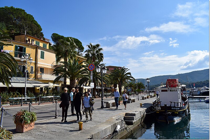 File:Porto Azzurro (Insel Elba) 0633 (47133012132).jpg