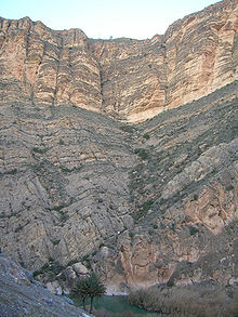 Desfiladero del Solvente, a la salida del Azud de Ojós.