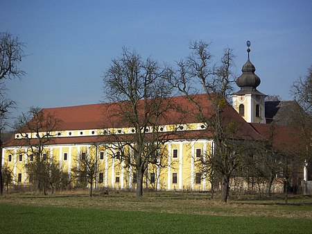 Pulgarn former monastery