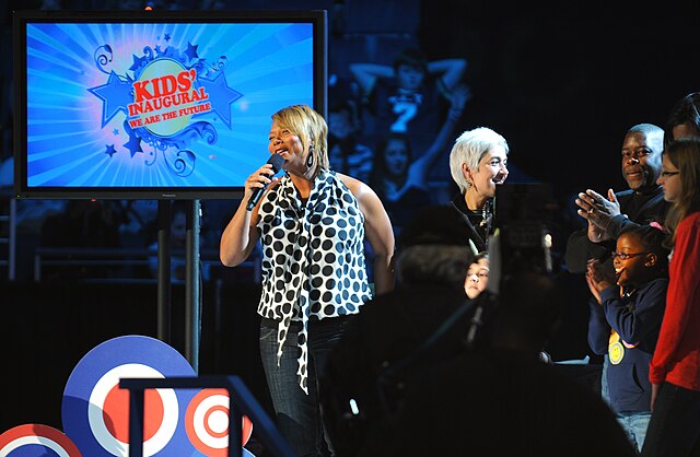 Queen Latifah performing at the "Kids Inaugural: We Are the Future" concert in 2009