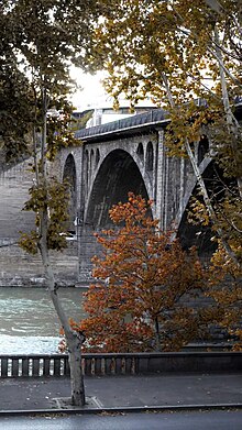 Queen Tamar Bridge Tbilisi.jpg