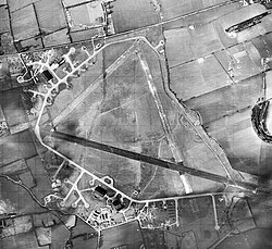 RAF Cheddington - 3. maaliskuuta 1944 Airphoto.jpg