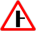Side road with priority from the right