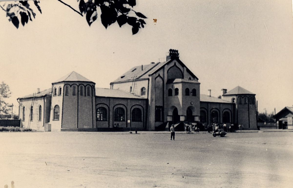 Файл:Railway station in Murom.jpg — Википедия