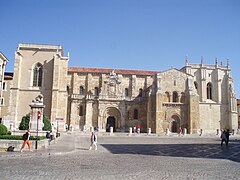 Vista general de la Real Colegiata de San Isidoro de León