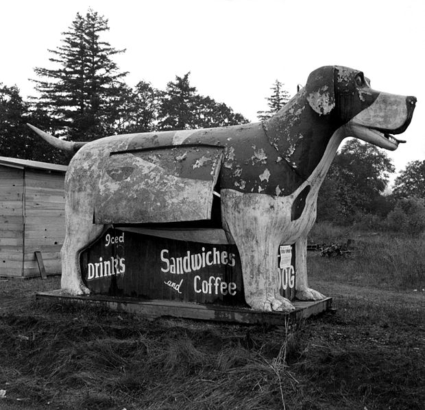 File:Refreshment stand on US highway 99 in Oregon ppmsc.00116u.jpg