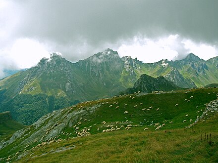 Mount Korab reaches a height of 2,764 m (9,068 ft)