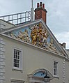 Royal coat of arms, Trinity House, Hull (28769953775).jpg