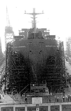 SS Napoleon B. Broward стартира на 30 септември 1943 г. Jacksonville Florida.jpg