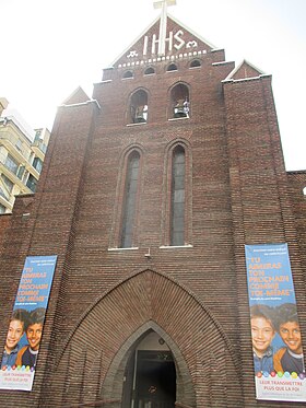 Fachada de la iglesia de Saint-Jacques.