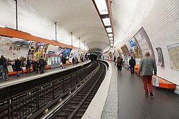 Saint-Michel metro station, Paris 8 April 2014 001.jpg