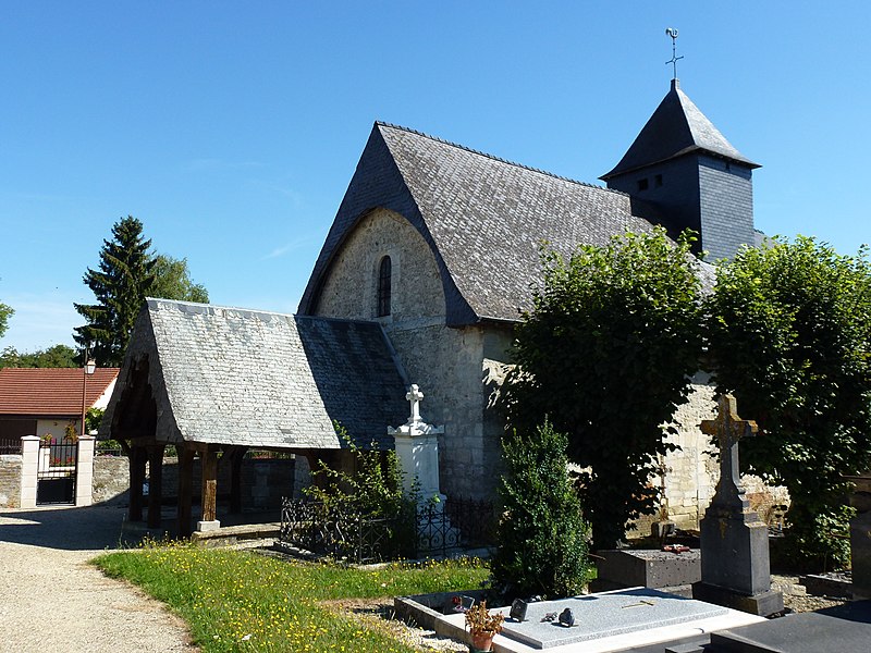 File:Saulces-Monclin (Ardennes) chapelle au cimetière (2).JPG