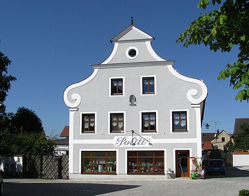 Schierling-Handwerkerhaus-Rathausplatz 9