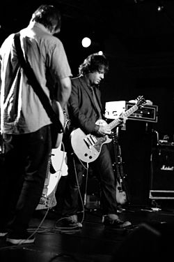 Sonic Youth live 20050707 02.jpg