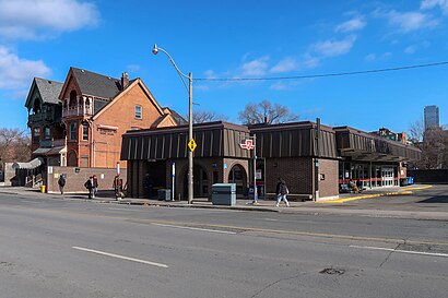 Comment aller à Spadina Station en transport en commun - A propos de cet endroit