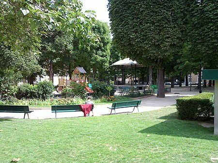 Square necker paris