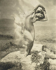 Thérèse Duncan on the Acropolis, 1921