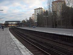 Stockholm-Metro station ind Skärmarbrink-1. 
 JPG