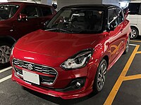 Suzuki Swift RS (Japan), dual tone color option with black colored roof and mirrors became available since 2020.