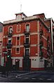 *1896-Major Taulat 31. Argelagués (Salvador), taverna. Una finca de l'any 1.860 amb un rellotge de Sol.*1906-Major Taulat 31. Argelagués (Salvador), taverna. **Corts (E), sastreria.*1918-Taulat 31. Argelagués (Salvador), taverna. **Martínez (Pau), adrogueria.*1920-Taulat 81. Argelagués (Salvador), taverna. **Milià (Ramon), adrogueria.*1924-Taulat 81. Blanco (Vicens), bar "La Peña". **Millán (Ramon), queviures.*1942-Taulat 81. Blanco (Vicens), bar "La Peña". *2006-Taulat 81. Restaurant La Mar Bella.