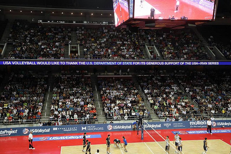 File:Team USA Men's Volleyball Plays the Iranian Men's National Volleyball Team (14699763789).jpg