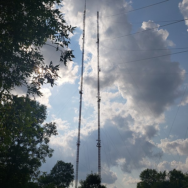 File:Telefarm towers Shoreview, Minnesota.jpg