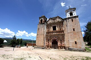 <span class="mw-page-title-main">Santa Catarina Ixtepeji</span> Municipality and town in Oaxaca, Mexico