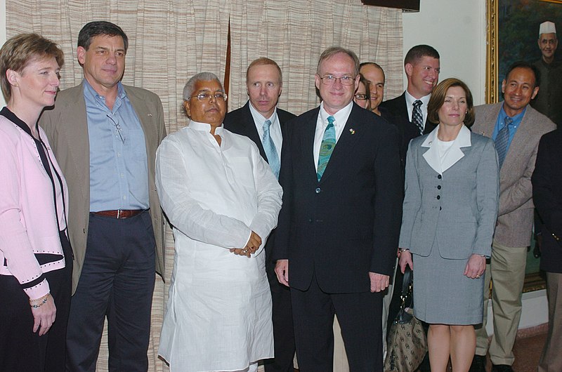 File:The Union Minister for Railways, Shri Lalu Prasad with the U.S. Financial Services Industry Study Group delegation led by Mr. David Blair when they called on him in New Delhi on May 01, 2007.jpg